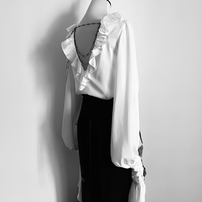 【1月19号截止尾款】是只猫原创设计露背套装白色王子系衬衫裤子