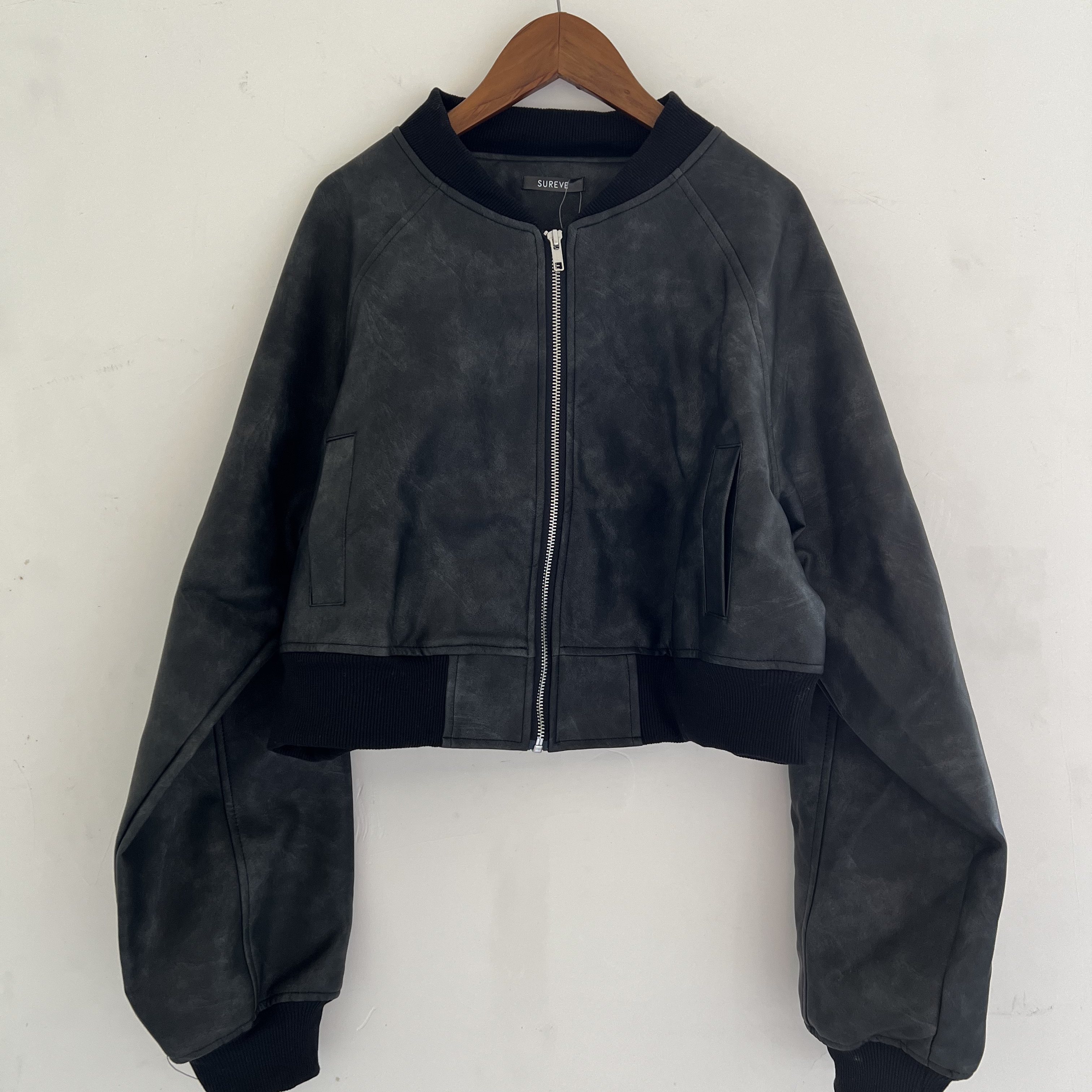 日单水洗复古棒球领百搭舒适PU皮衣短外套女