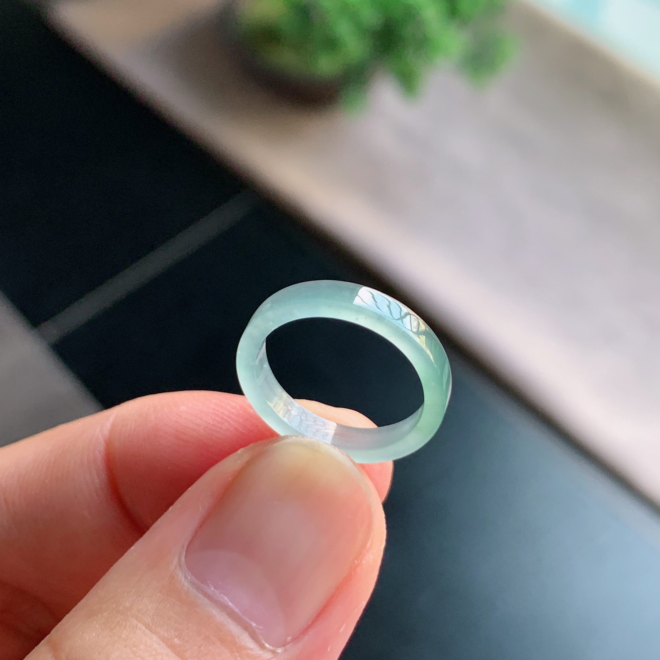 天然A货翡翠冰种8号白月光方戒