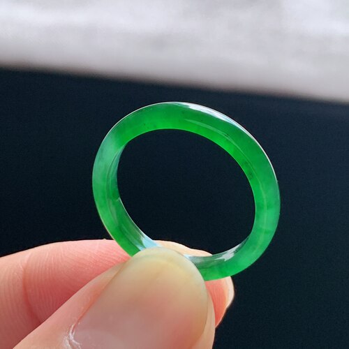 天然A货冰种阳绿翡翠素圈戒指