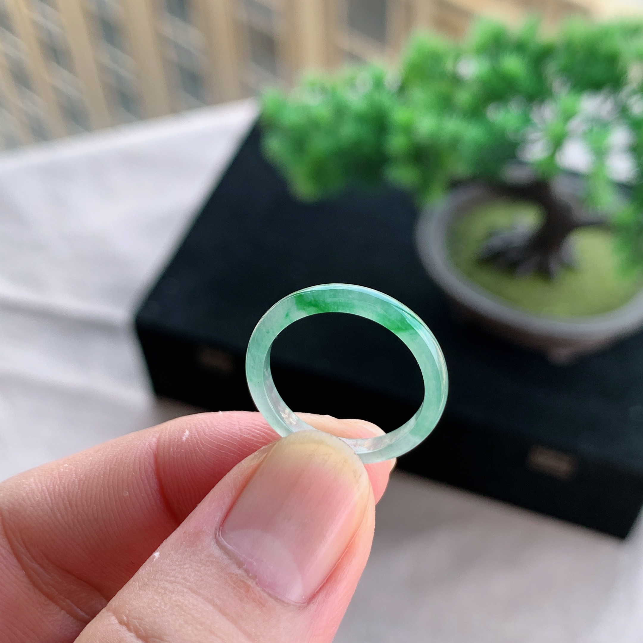 天然A货翡翠冰种17号飘阳绿戒指