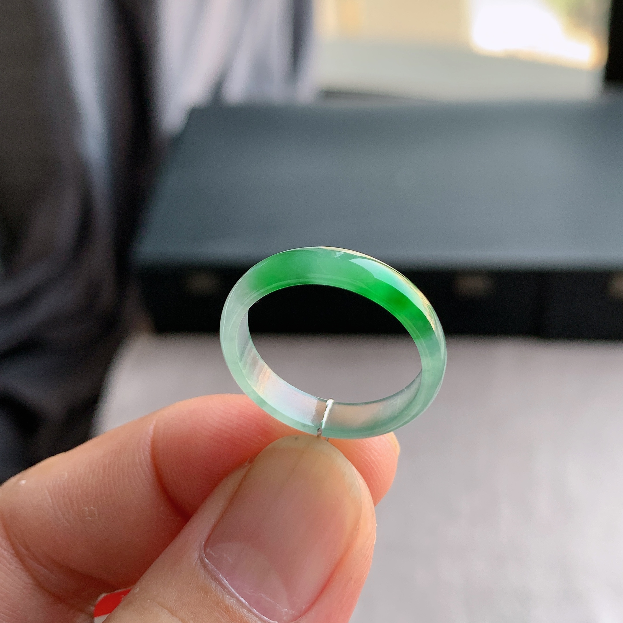 天然A货翡翠冰种18号飘阳绿戒指