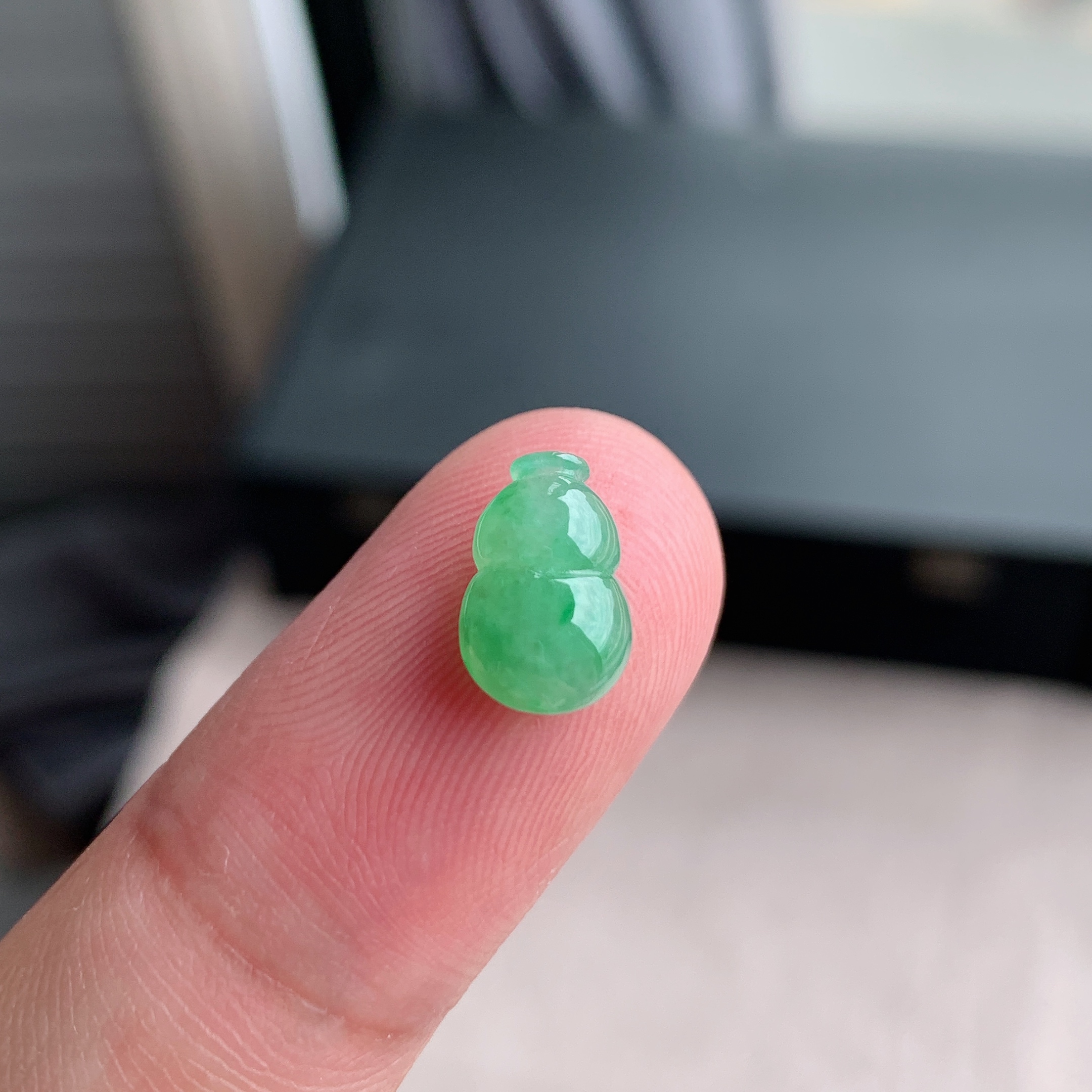 缅甸天然A货翡翠满绿果绿葫芦戒