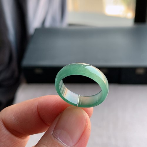 天然A货翡翠冰种19号晴水绿戒指