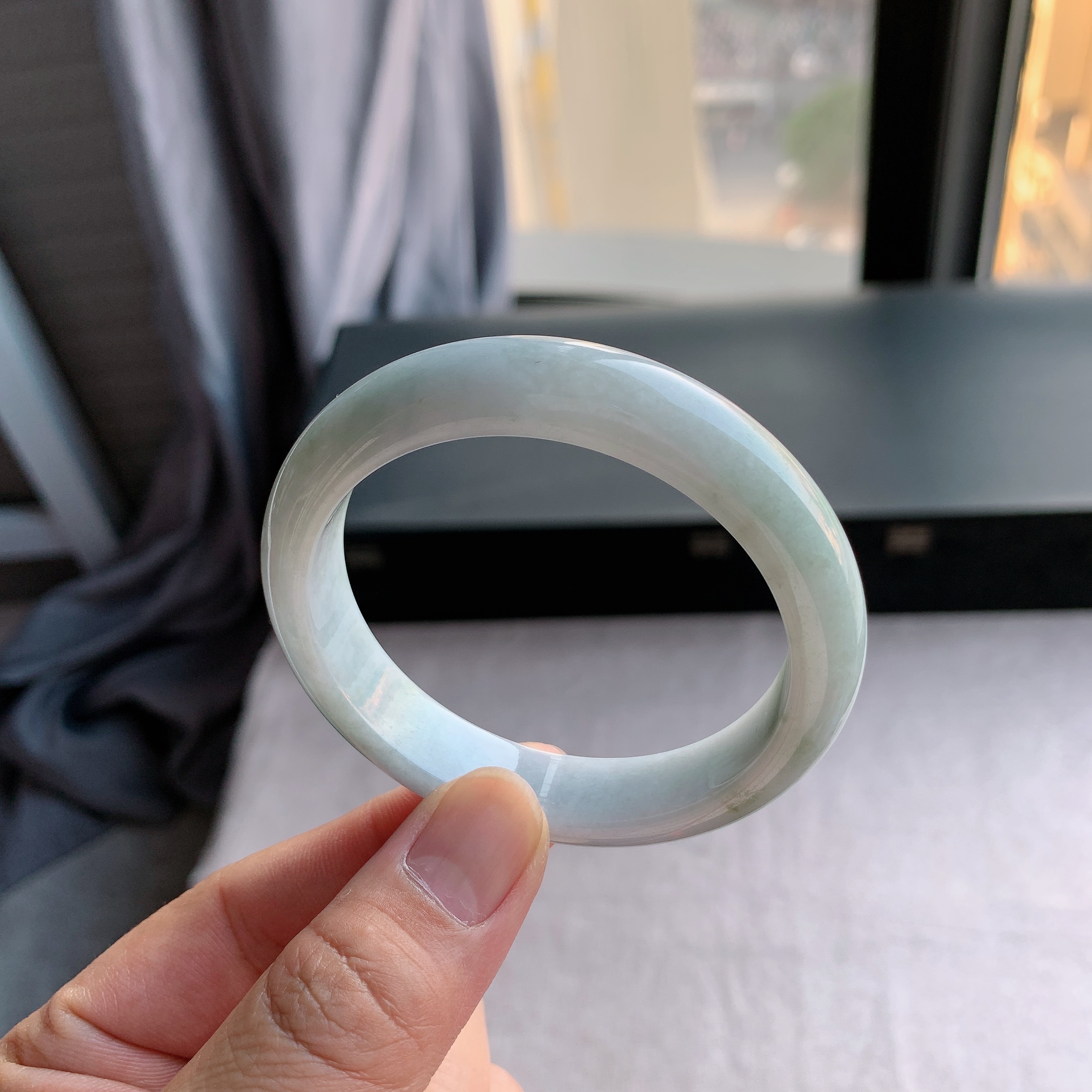 正圈手镯T2缅甸白月光天然