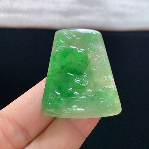 缅甸天然A货冰糯飘绿山水牌翡翠