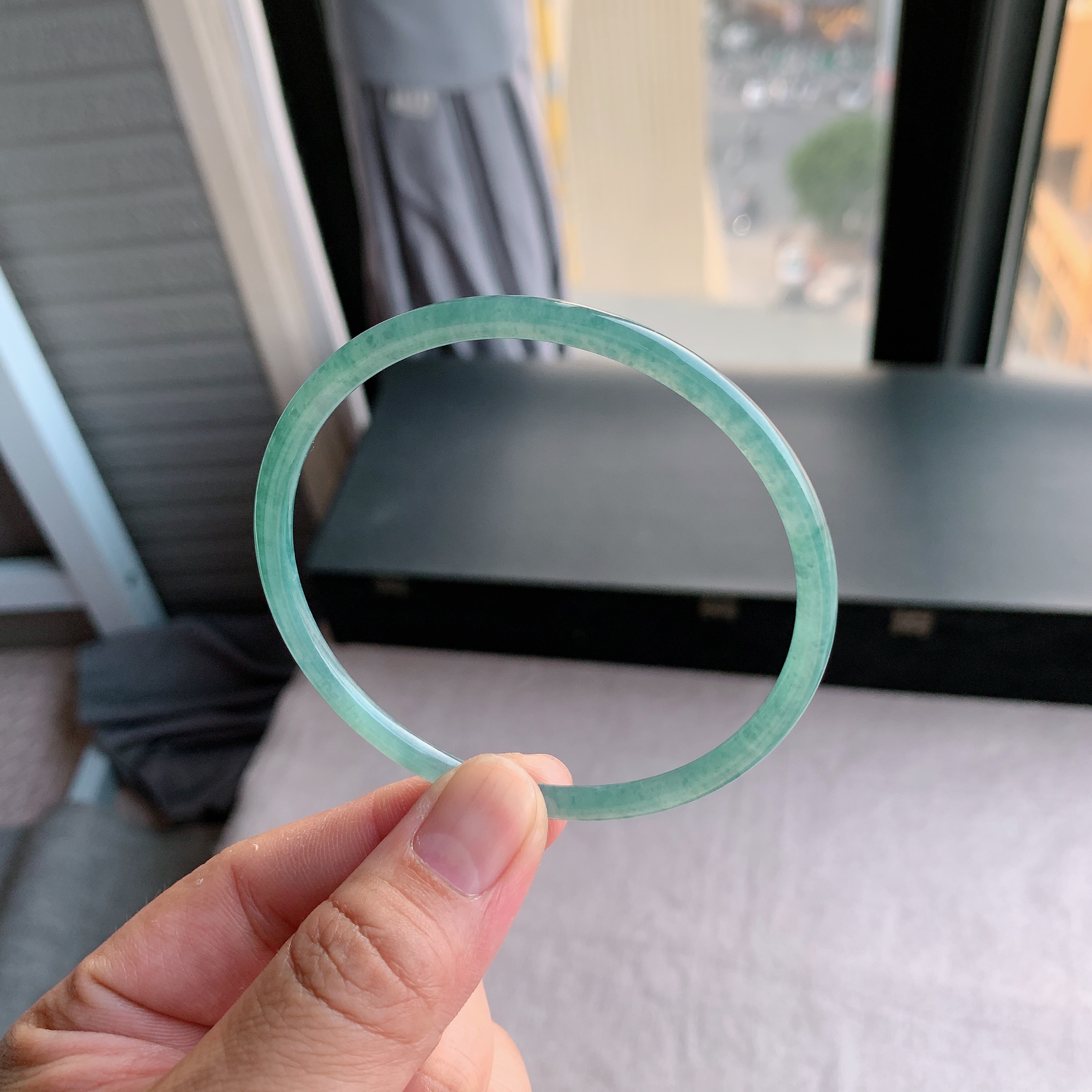 天然A货翡翠65圈口湖水蓝手镯