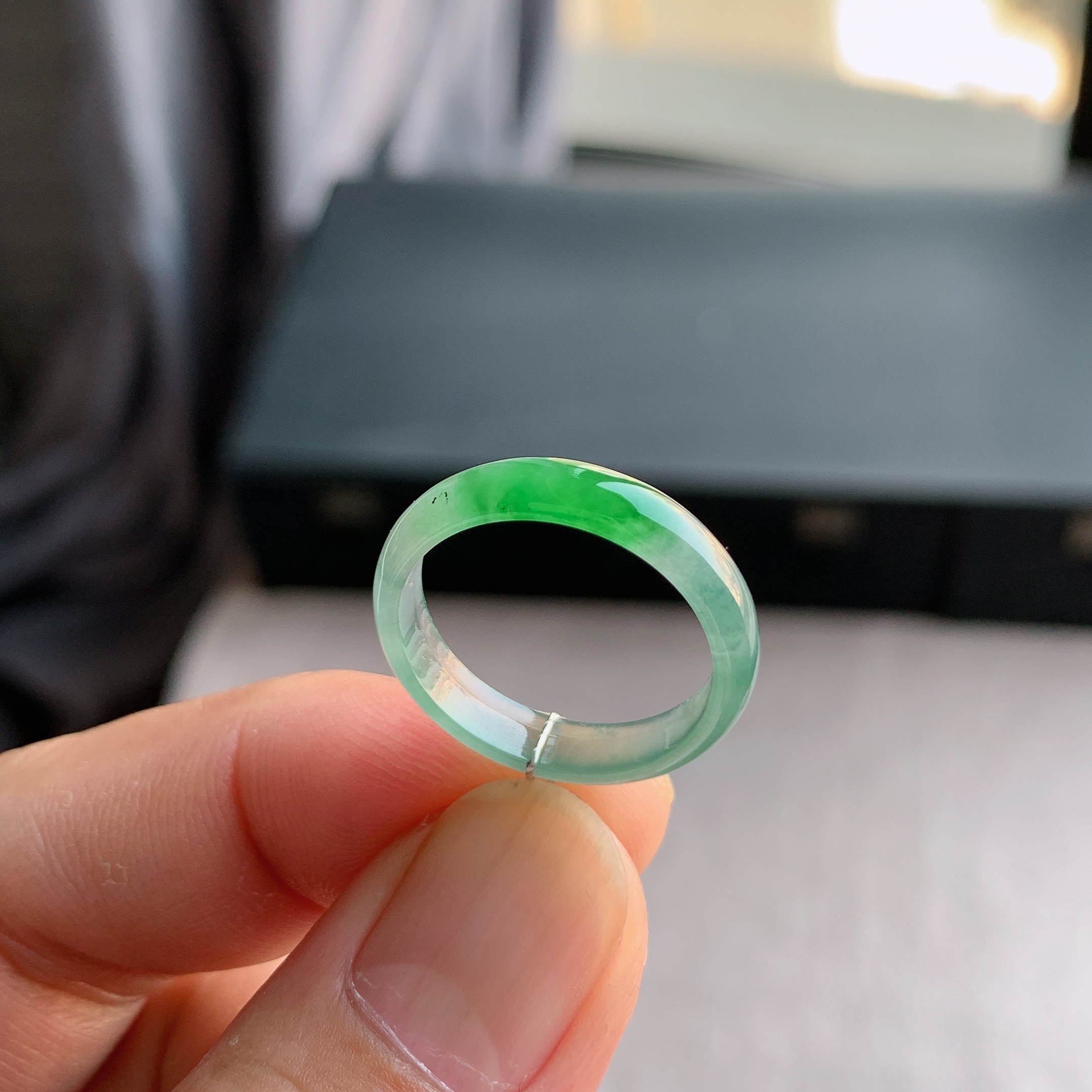 天然A货翡翠冰种17号飘阳绿戒指