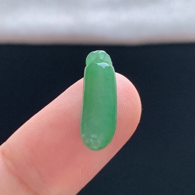 缅甸A货翡翠冰糯福瓜吊坠