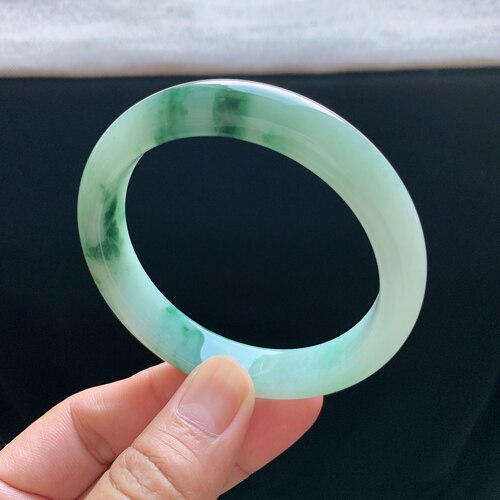 缅甸A货冰糯飘绿翡翠手镯