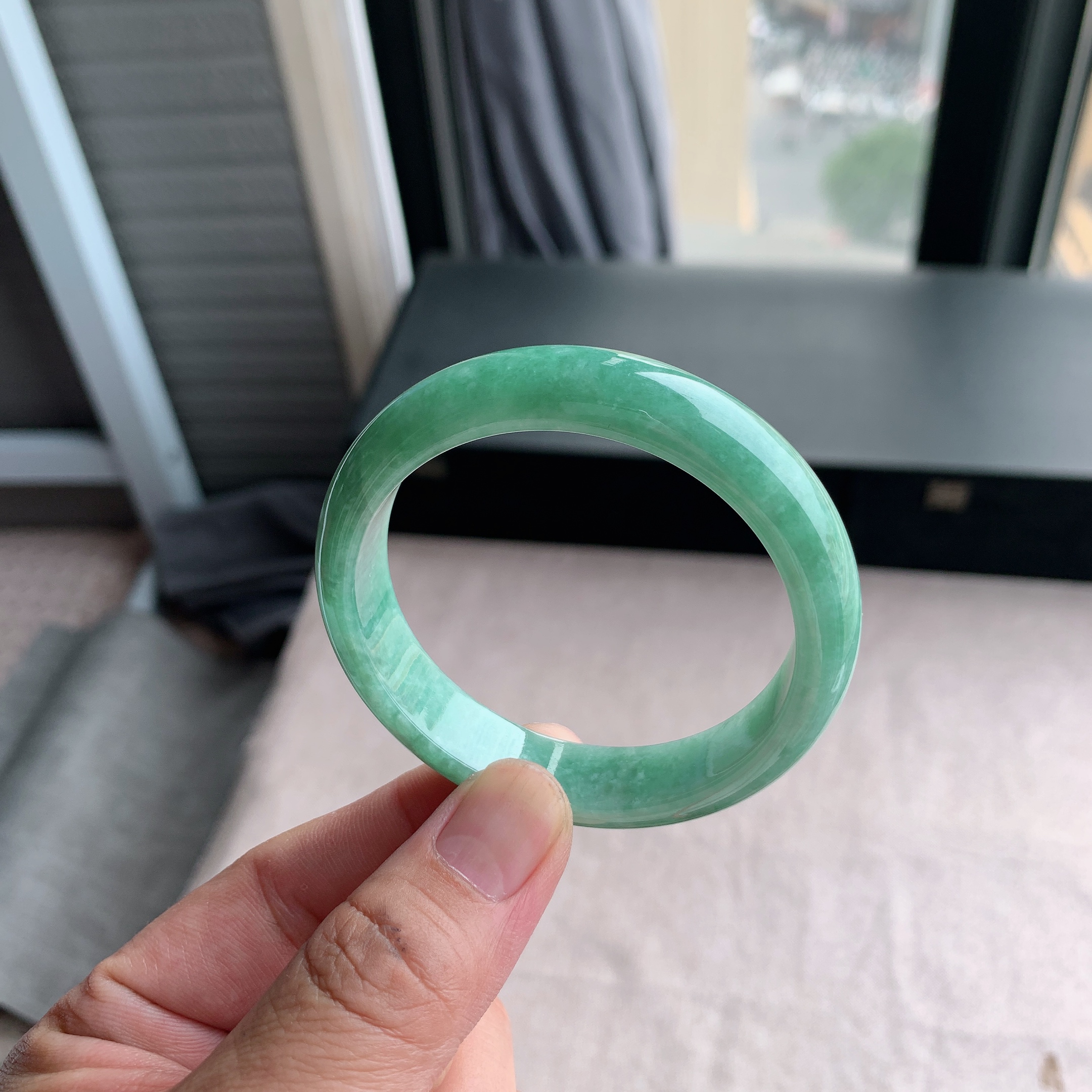 缅甸天然A货翡翠55圈口手镯