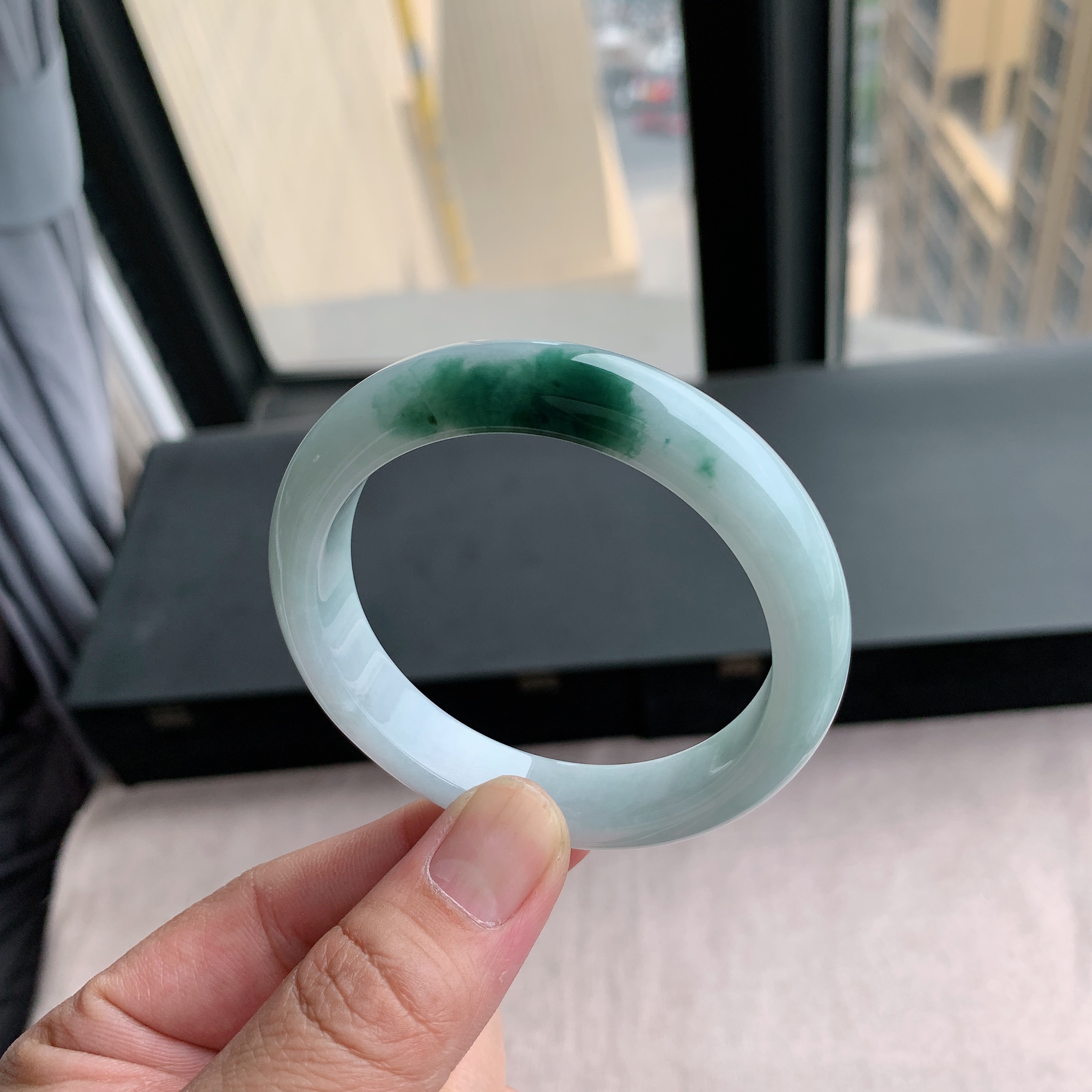 缅甸天然A货翡翠 56圈口飘蓝花正圈701906手镯玉镯L15