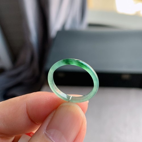 天然A货翡翠冰种16号飘阳绿戒指