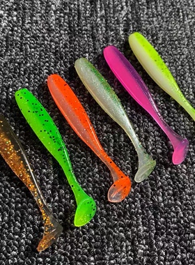 小笨虫金鳜50条装新款路亚软饵鳜鱼鲈鱼翘嘴软虫青稍根钓小t尾