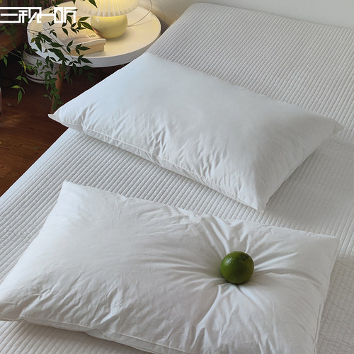 羽丝绒填充枕芯48×74单人中低枕