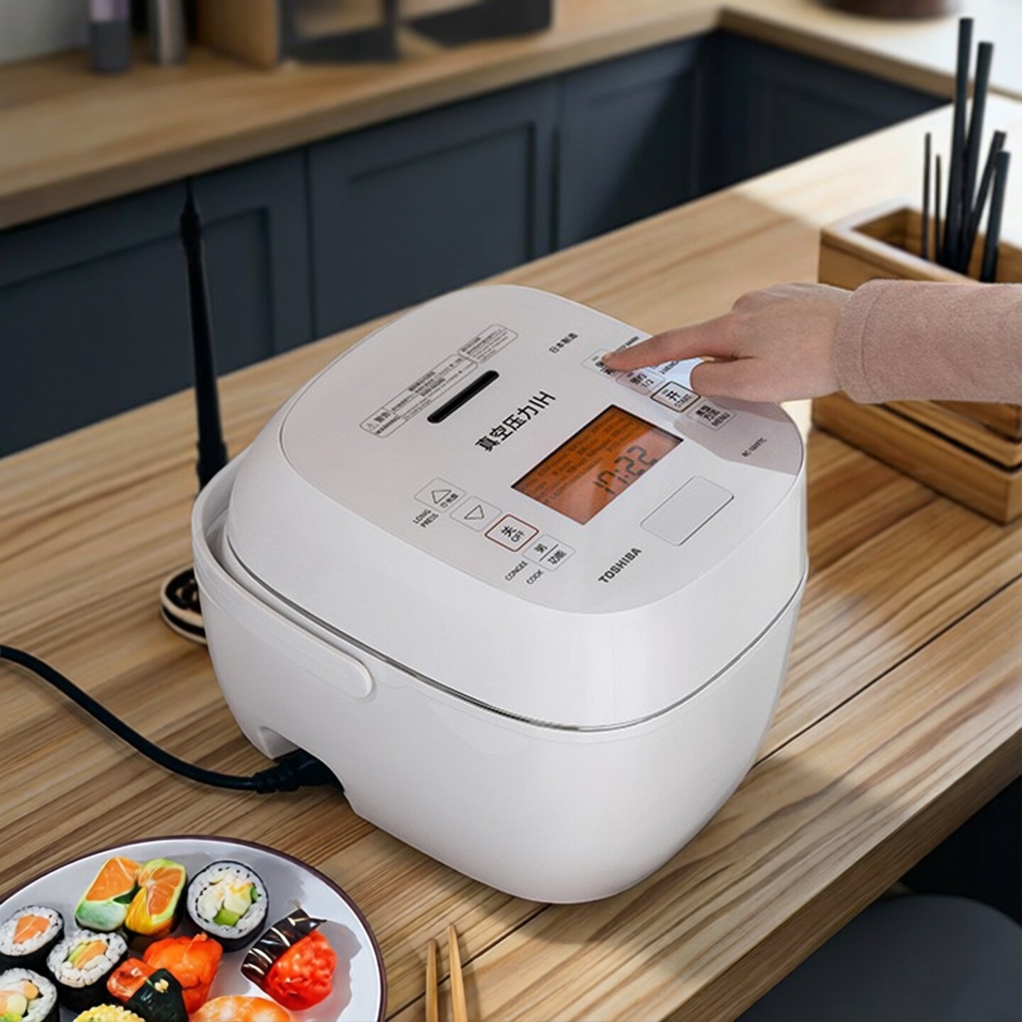 东芝鲜饭煲真空压力3L进口电饭锅IH多功能家用小型2-3-6人10VXTC