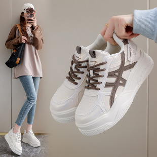 ins女学生厚底运动板鞋 内2026春季 韩版 新款 休闲q03 小白鞋