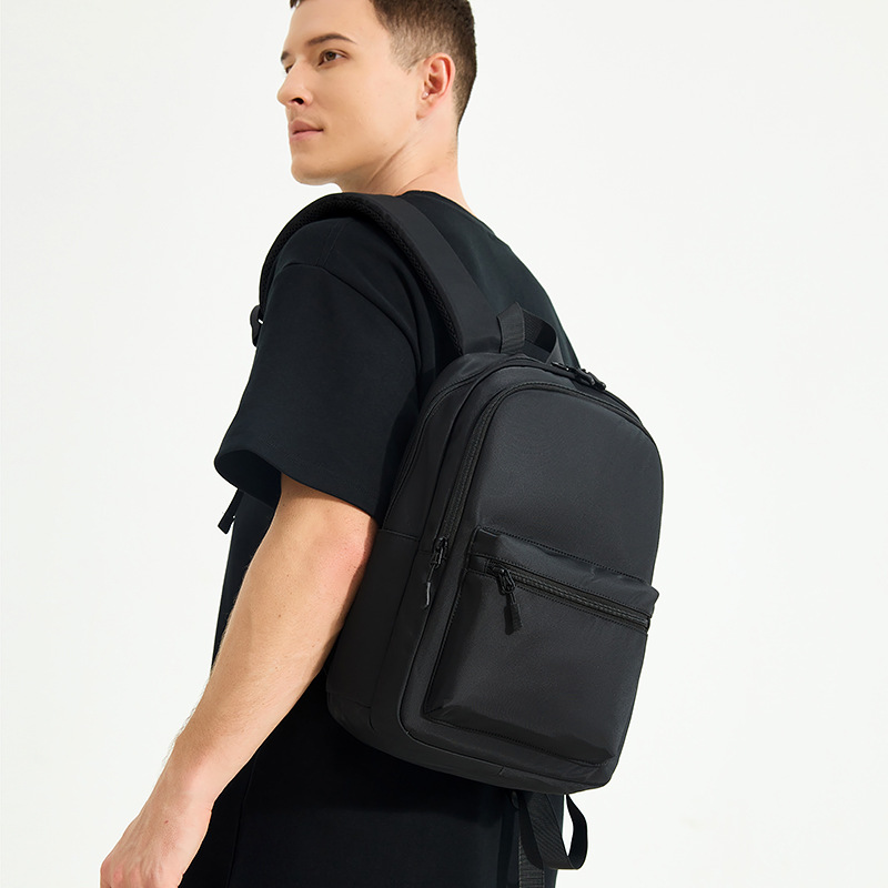 双肩包男轻便通勤小型防水小背包休闲 运动旅行学生小书包迷你男