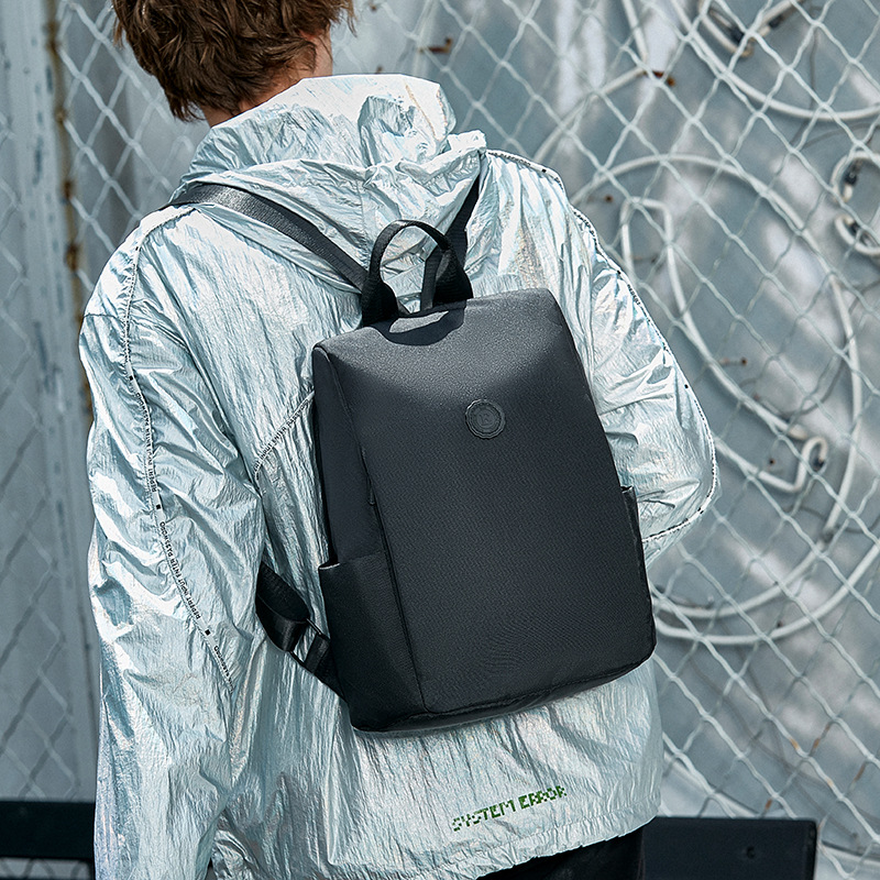 迷你小型双肩包男潮牌轻便学生小书包男户外运动旅行女休闲小背包