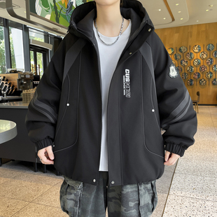 加厚加绒外套男孩青少年秋冬季连帽冲锋衣初高中学生酷帅夹克棉衣