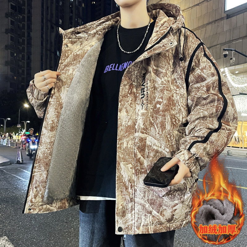 防水加绒加厚夹克男秋冬季保暖连帽冲锋衣时尚帅气青少年潮流外套
