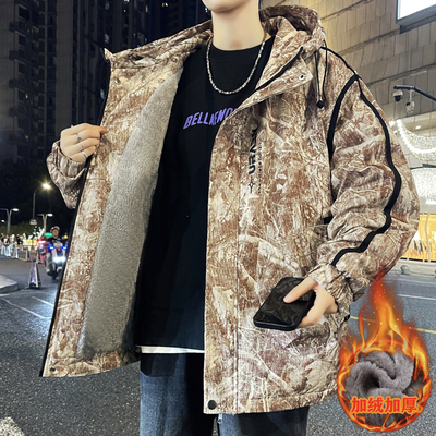 防水加绒加厚夹克男秋冬季保暖连帽冲锋衣时尚帅气青少年潮流外套