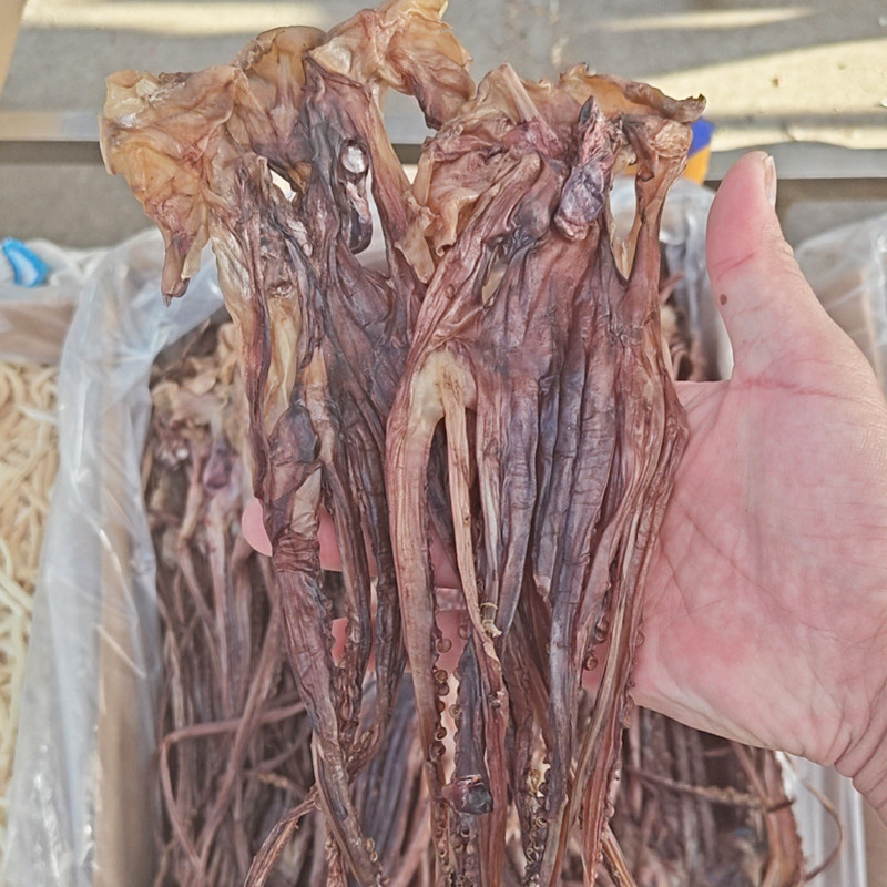 淡晒鱿鱼须鱿鱼头鱿鱼足鱿鱼干煲汤炒菜海鲜干货批发