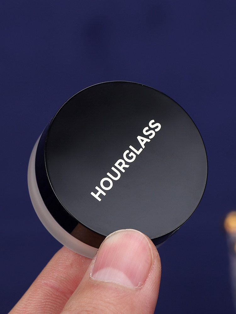 Hourglass Veil Mineral Setting Powder 0.9g Sample Size - Taobao product photo 2