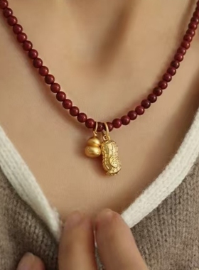 红色水晶串珠立体花生葫芦吊坠项链女2025新款轻奢小众锁骨链配饰