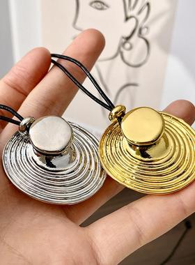 日系泉眼涟漪吊坠皮绳可调节项链高级设计感时尚个性小众毛衣链女