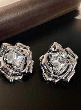 法式高级感复古金属花朵耳钉