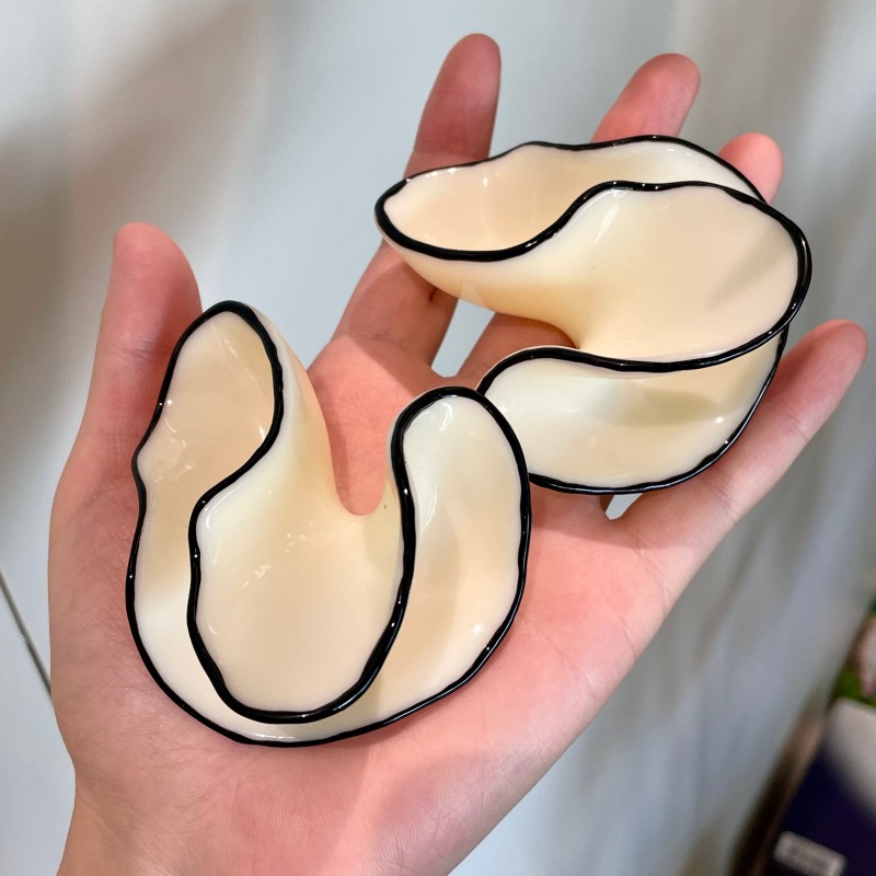 波西米亚夸张时尚轻奢设计感黑白撞色花朵耳环女度假风耳钉耳饰潮