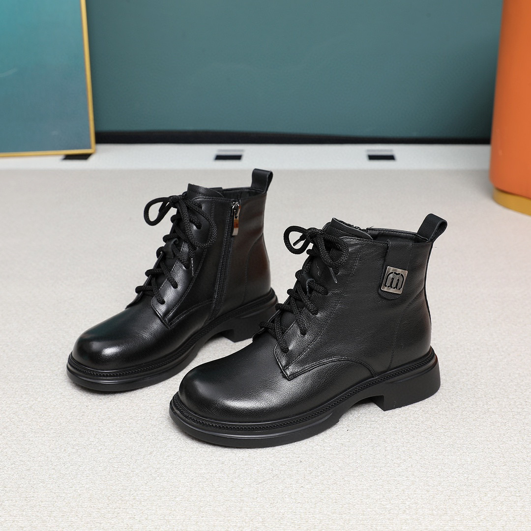 2025新休闲头层牛皮女马丁靴软底舒适真皮加绒妈妈女棉靴