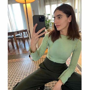 Baserange彩色明线舒适木耳边修身打底衫一字领内搭长袖T恤上衣女