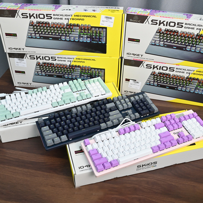 SOREX森睿104键机械键盘有线电脑电竞游戏炫彩背光青轴红轴配手托