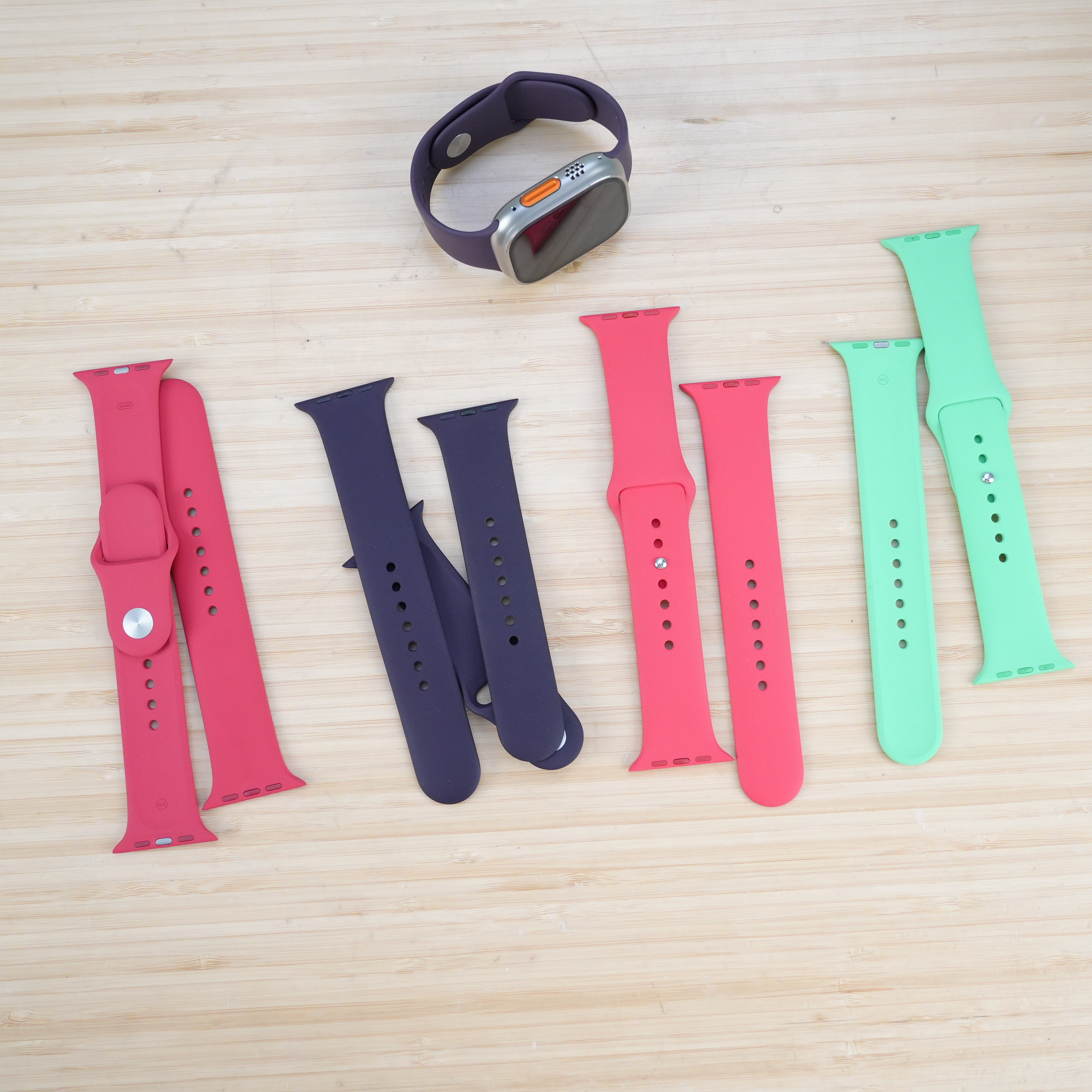 适用于【官网379】苹果运动硅胶表带氟橡胶applewatch7/6/se/5/4