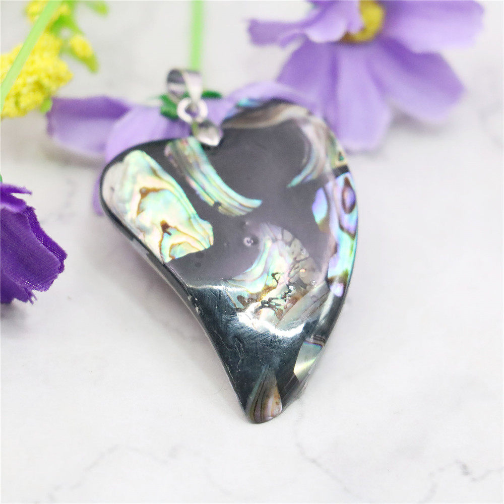 32X44mm天然黑幻彩弯曲心形鲍鱼贝壳吊坠 DIY首饰母贝挂件送妈妈