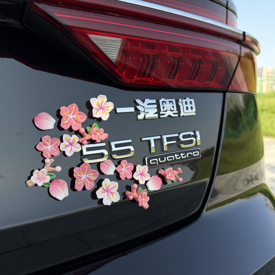 【下单立减50】摆件可爱花朵立体车载中控屏幕摆饰电动车装饰Y02