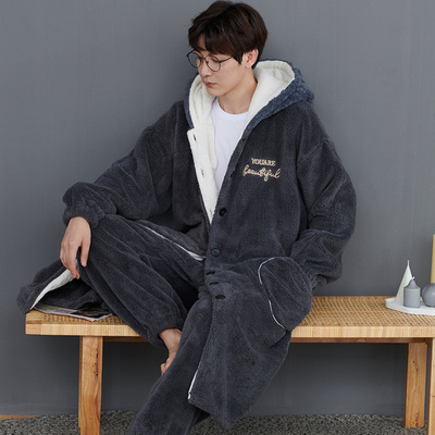 男士睡衣加厚珊瑚绒睡袍秋冬季中青少年帅气法兰绒浴袍男款长袍。