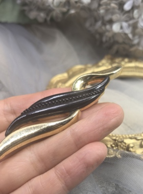 日本海外vintage中古简约款复古黑金树叶仿金属胸针胸花孤品