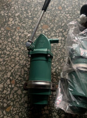 沃尔沃手压油泵,型号3847115,适用于TAD733GE等