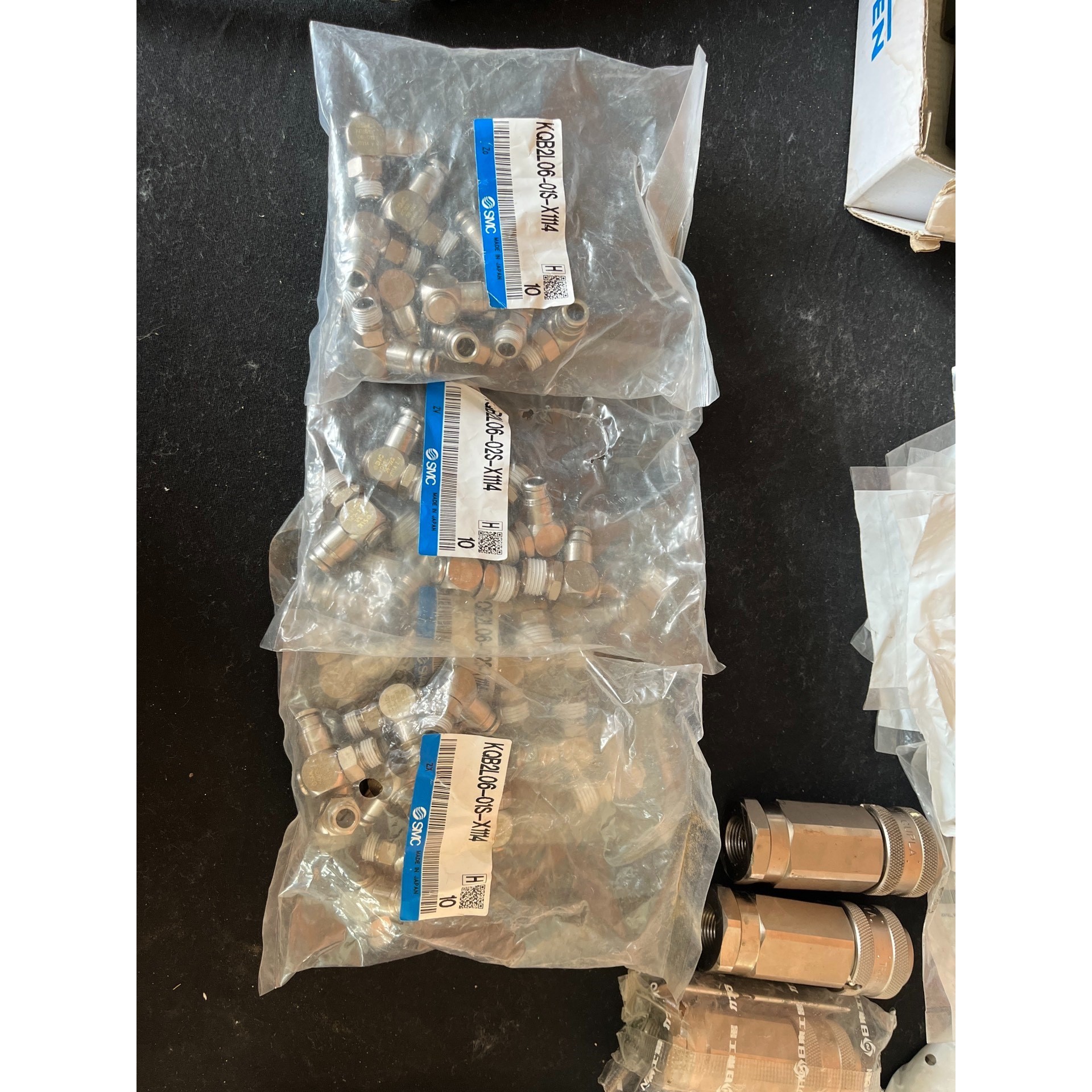 KQB2L06-01S-X114(30个)要的联系议价