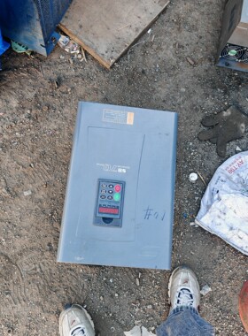 森兰变频器SB70G22,功率22KW,三相380V,实物如