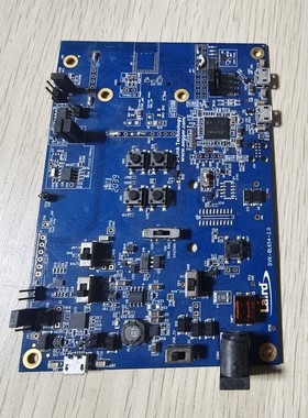 Laird开发板DVK-BL654-2.0,蓝色PCB电路板