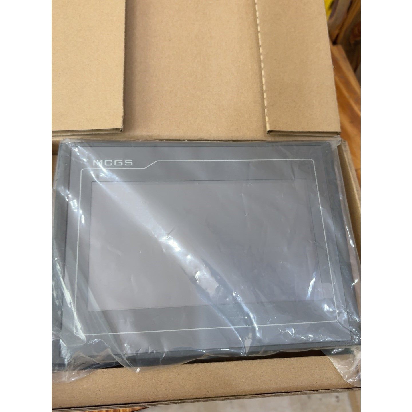 全新昆仑通态触摸屏TPC7022EI,原装带,嵌入式一体