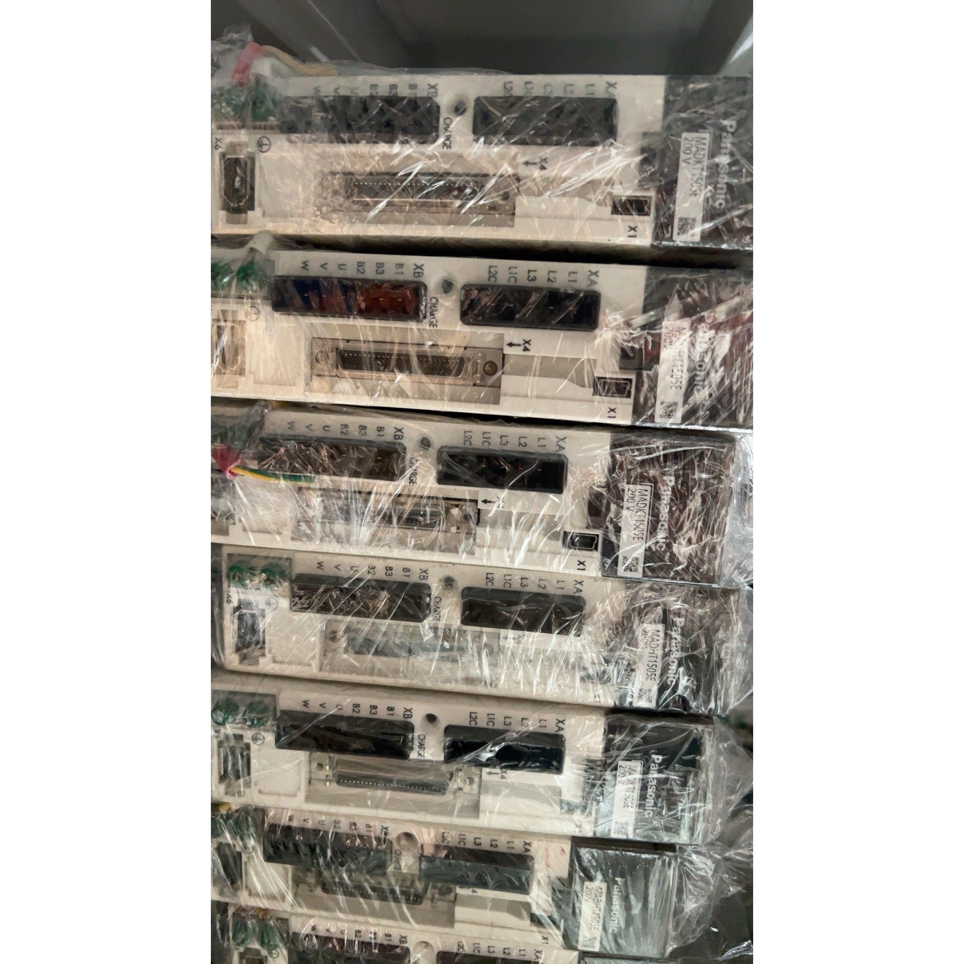 威纶触摸屏型号:TK6102iQ V6WV二手拆机威纶触摸屏