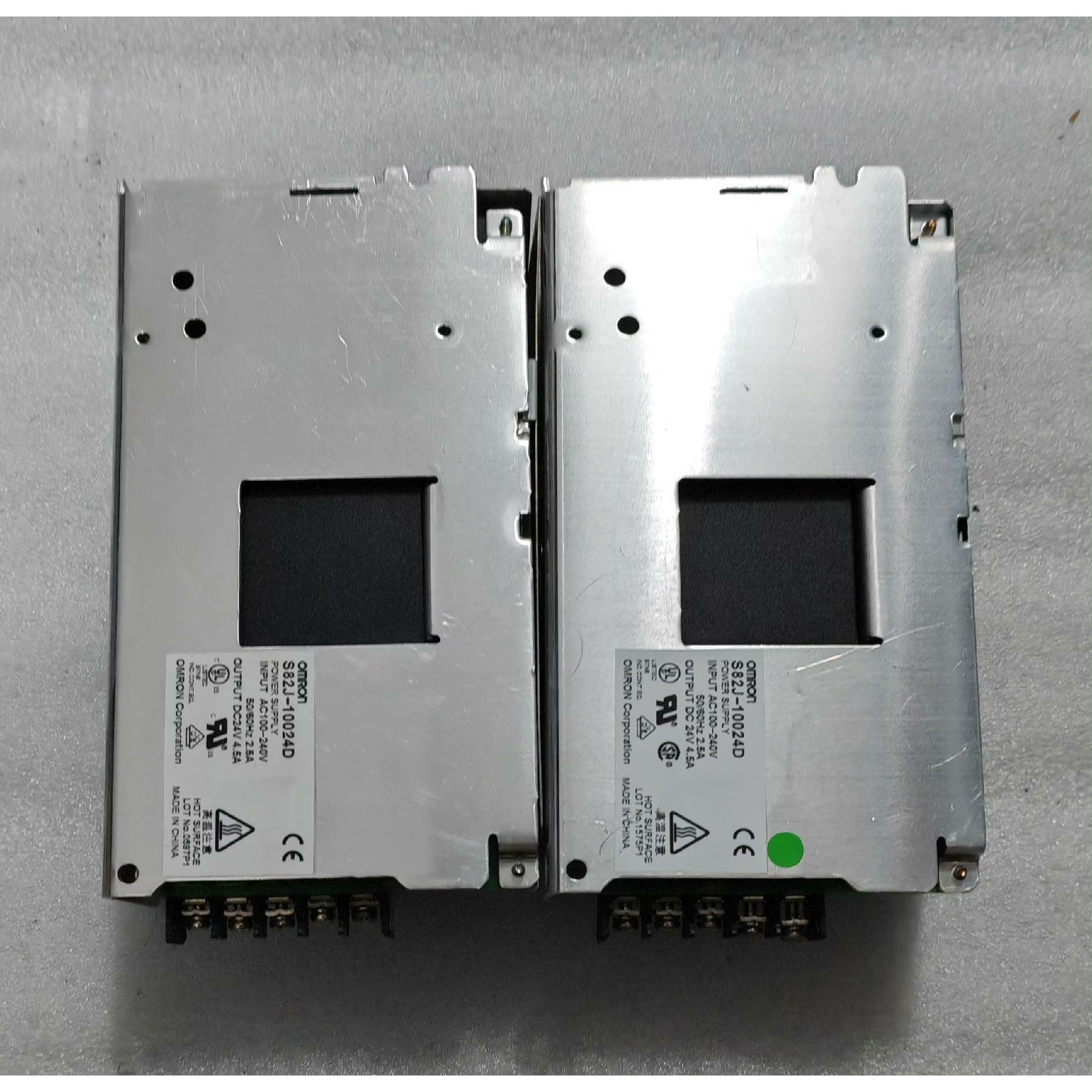 S82J-10024D电源DC24V4.5A二手拆机,