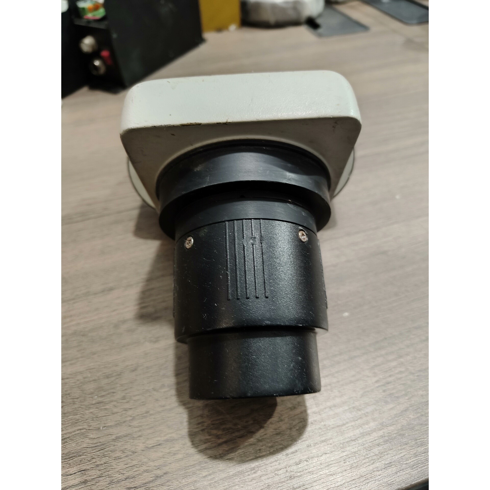 奥卡XTJ-4400显微镜,放大倍数WF10成色实物拍摄,功