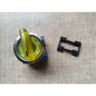 2FA31三位左自锁右瞬时黄色带灯旋钮 3SB3501