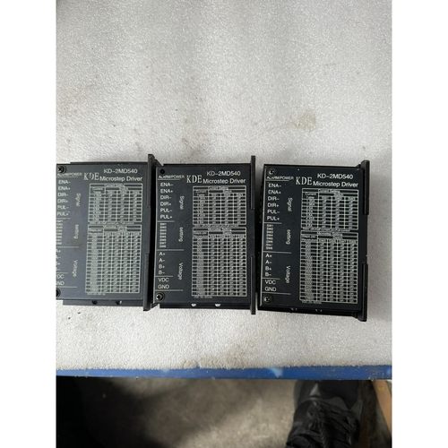 驱动器KD-2MD540一共三台.